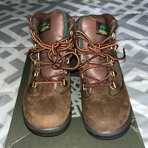 Toddler boots barely worn in good condition. Price is firm!